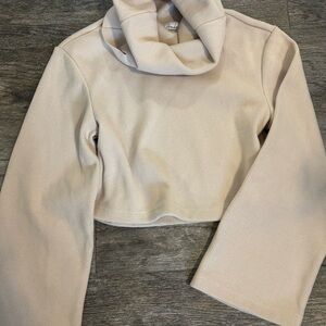 L'Academie Beige Ribbed turtleneck cropped Sweater